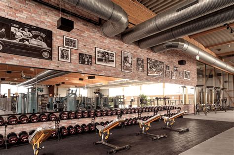 Gold's gym reston - 💪 Gold's Gym Reston is here to BREAK THE MOLD -- Check out what's in store for our new location coming to 11830 Sunrise Valley Drive, Reston, VA. Liked by Roy Flores The future is green!